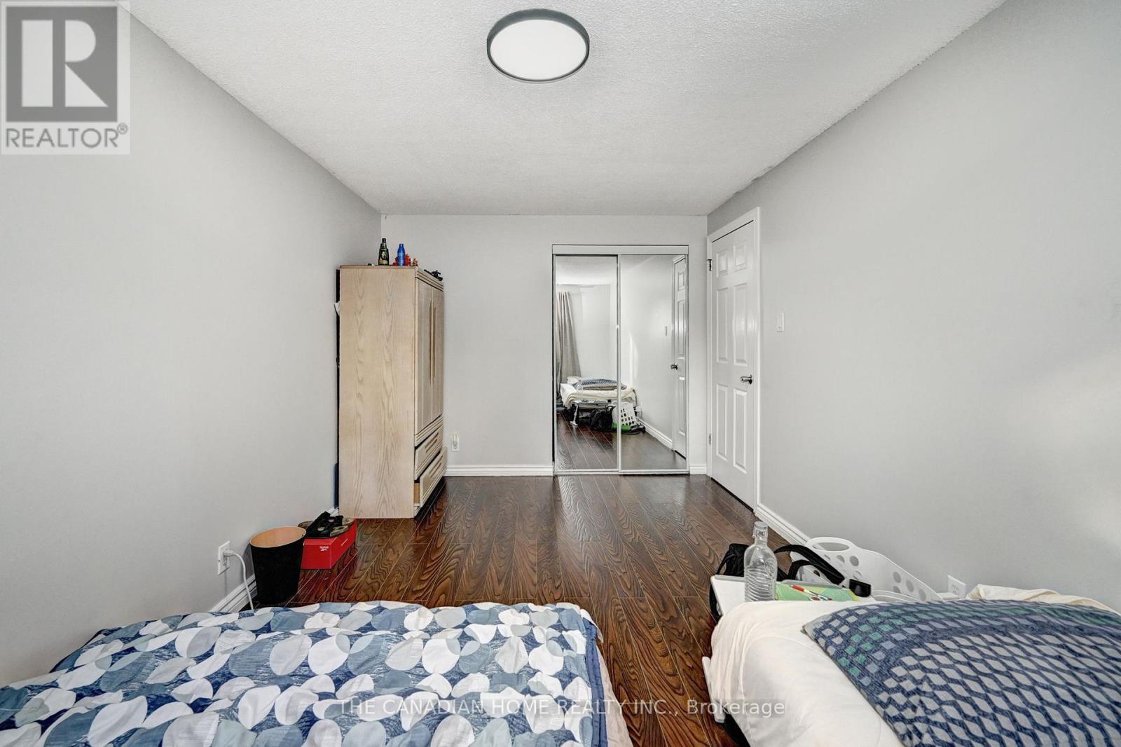 489 Strasburg Road, Kitchener, ON - Indoor Photo Showing Bedroom