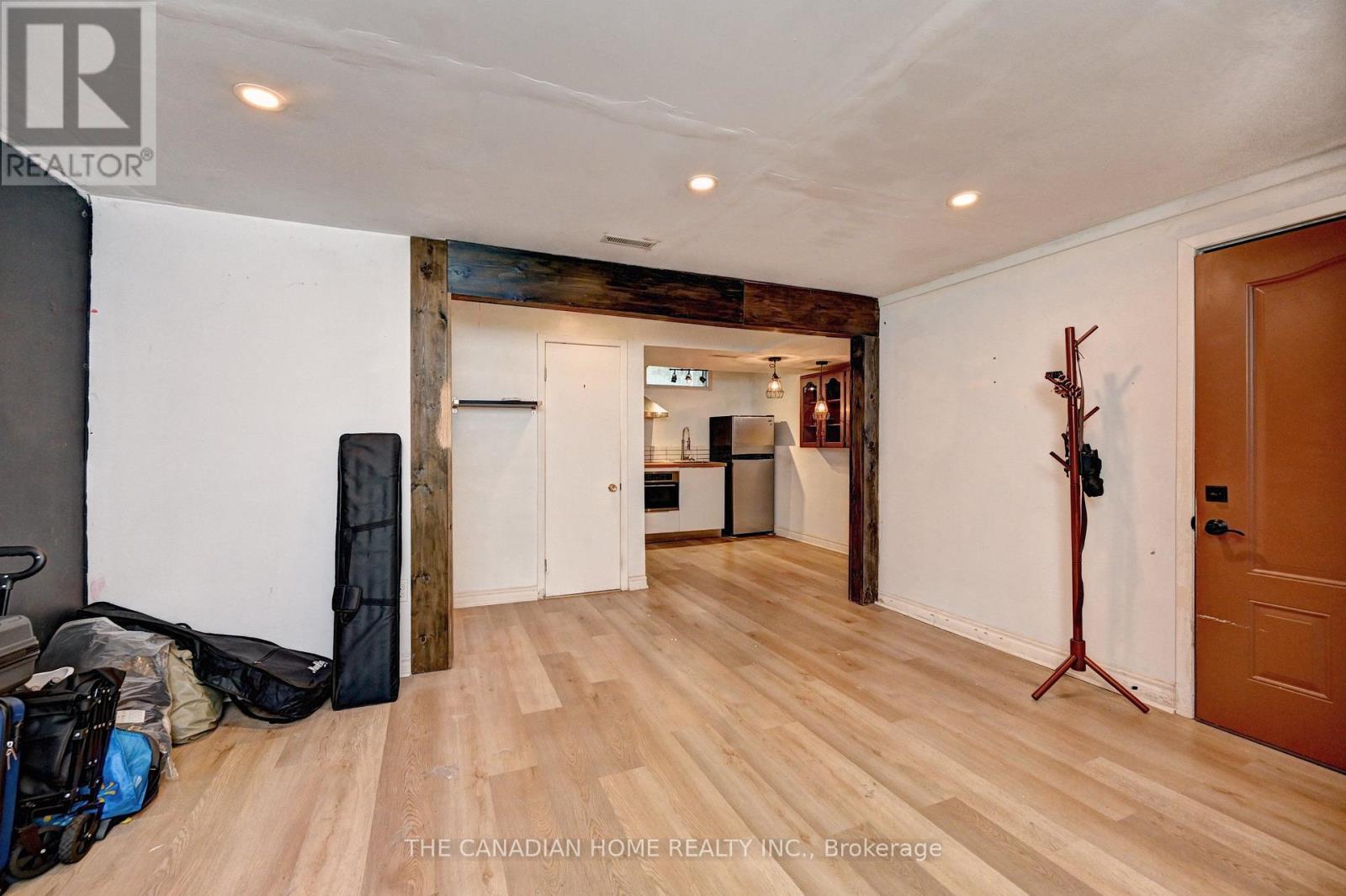 489 Strasburg Road, Kitchener, ON - Indoor Photo Showing Other Room