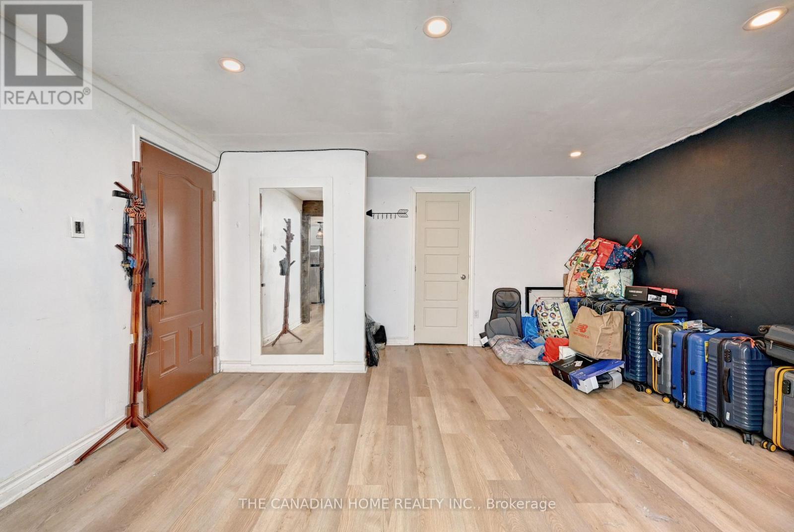 489 Strasburg Road, Kitchener, ON - Indoor Photo Showing Other Room