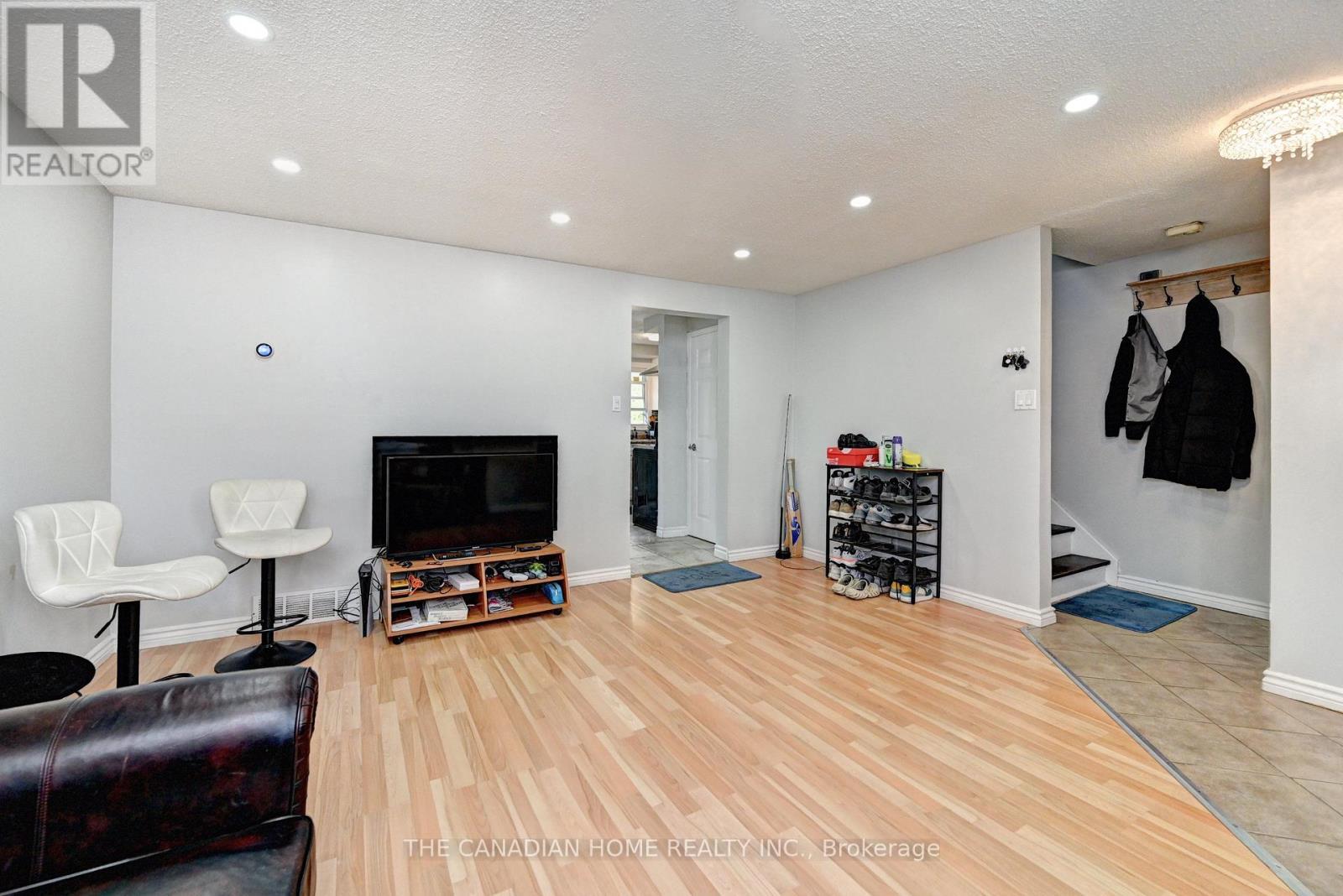 489 Strasburg Road, Kitchener, ON - Indoor