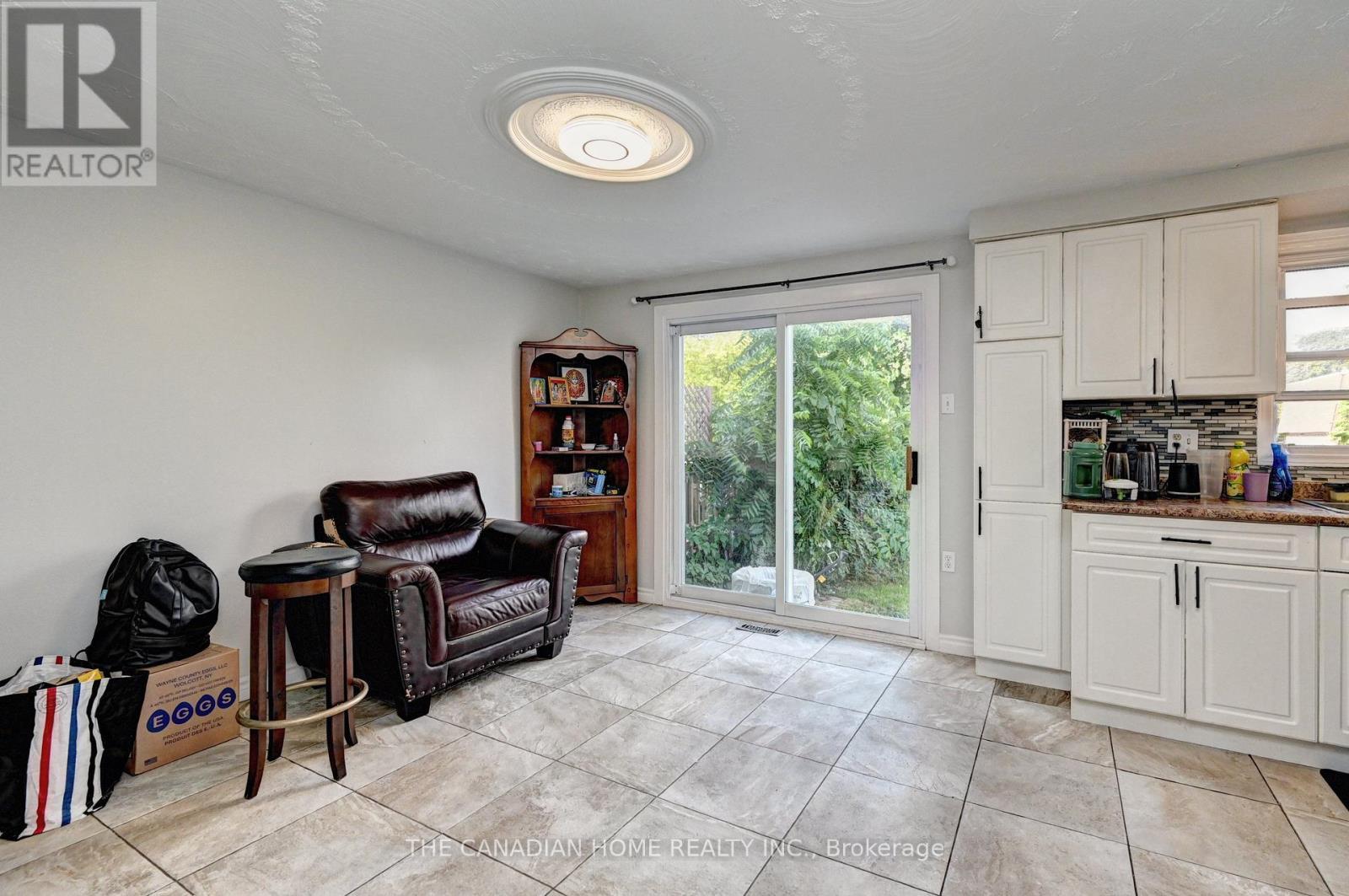 489 Strasburg Road, Kitchener, ON - Indoor