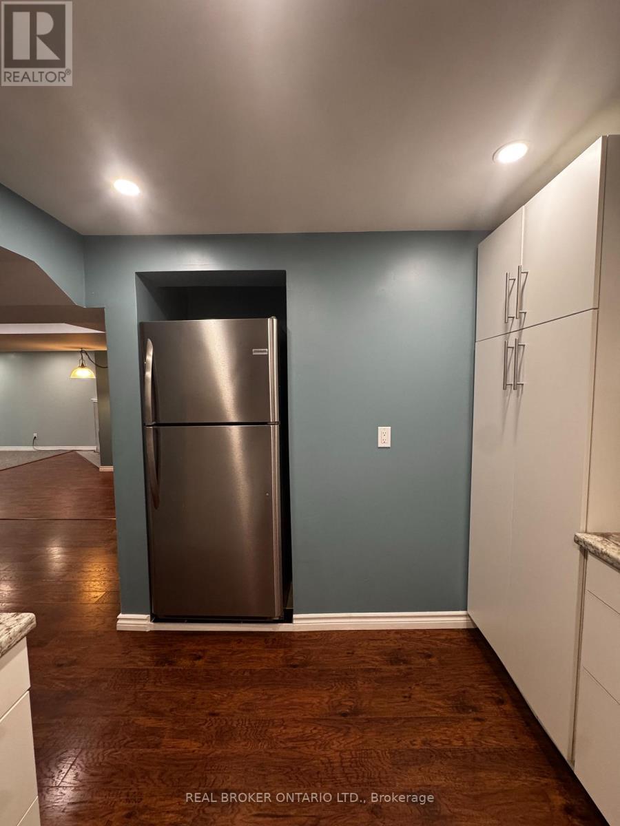 A - 34 Engel Crescent, Barrie, ON - Indoor Photo Showing Other Room
