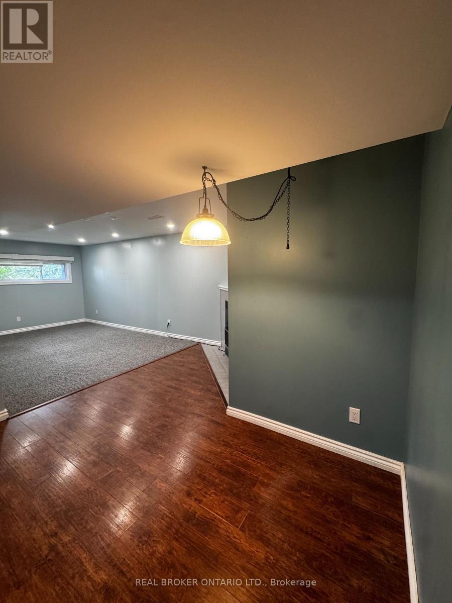 A - 34 Engel Crescent, Barrie, ON - Indoor Photo Showing Other Room