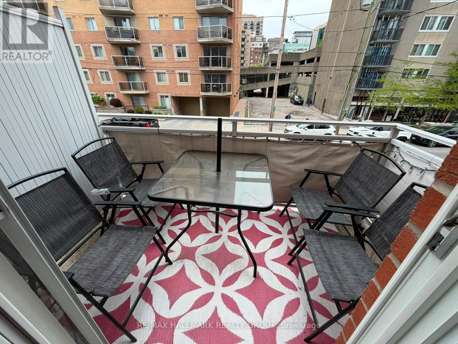 418 Somerset Street W, Ottawa, ON -
