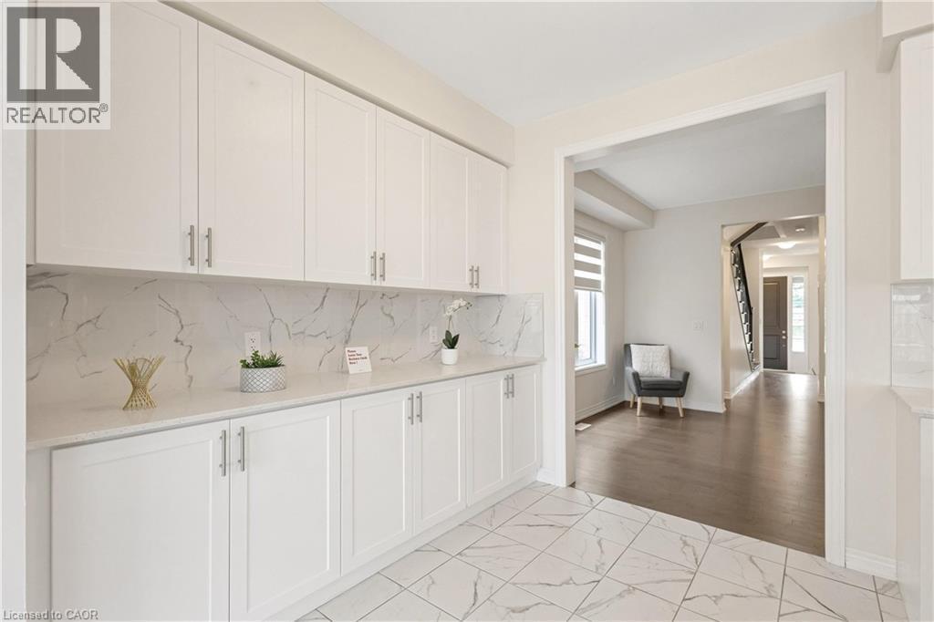 285 Broadacre Drive, Kitchener, ON - Indoor