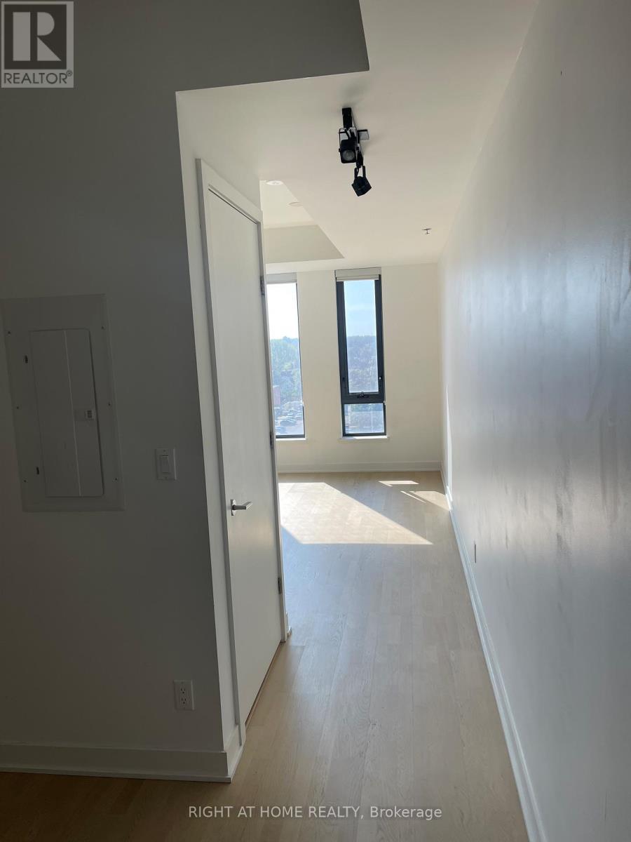 705 - 203 Catherine Street, Ottawa, ON - Indoor Photo Showing Other Room