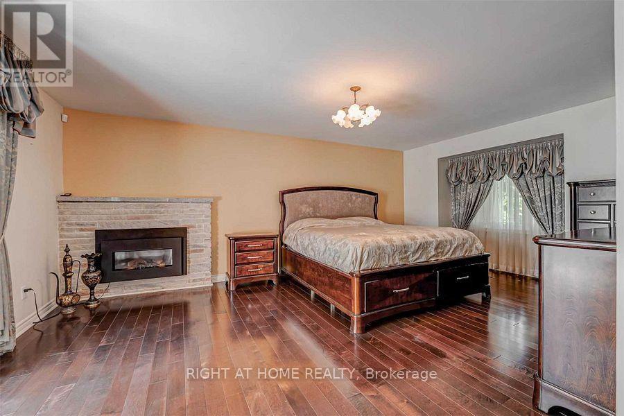 4326 Bridlepath Trail, Mississauga, ON - Indoor With Fireplace