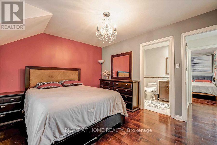 4326 Bridlepath Trail, Mississauga, ON - Indoor Photo Showing Bedroom