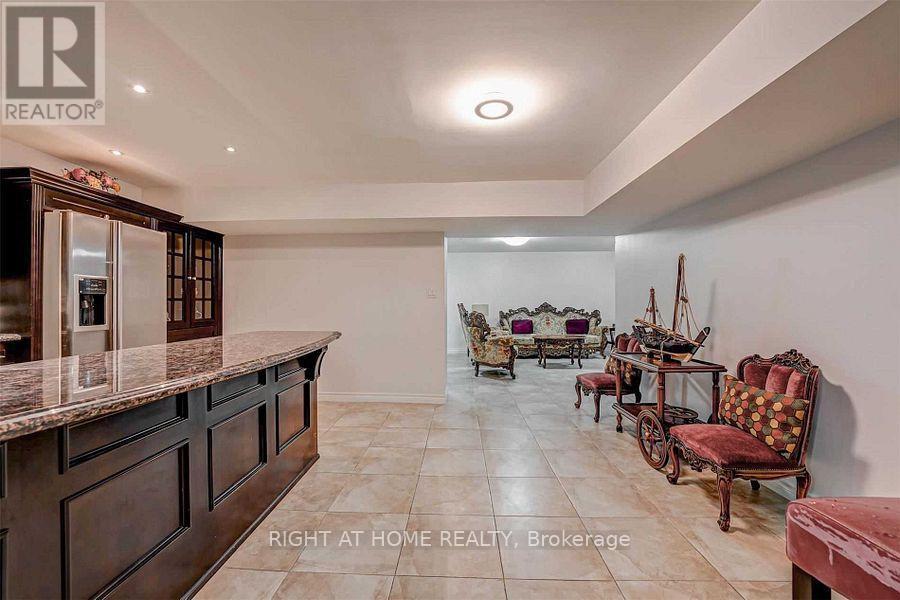 4326 Bridlepath Trail, Mississauga, ON - Indoor