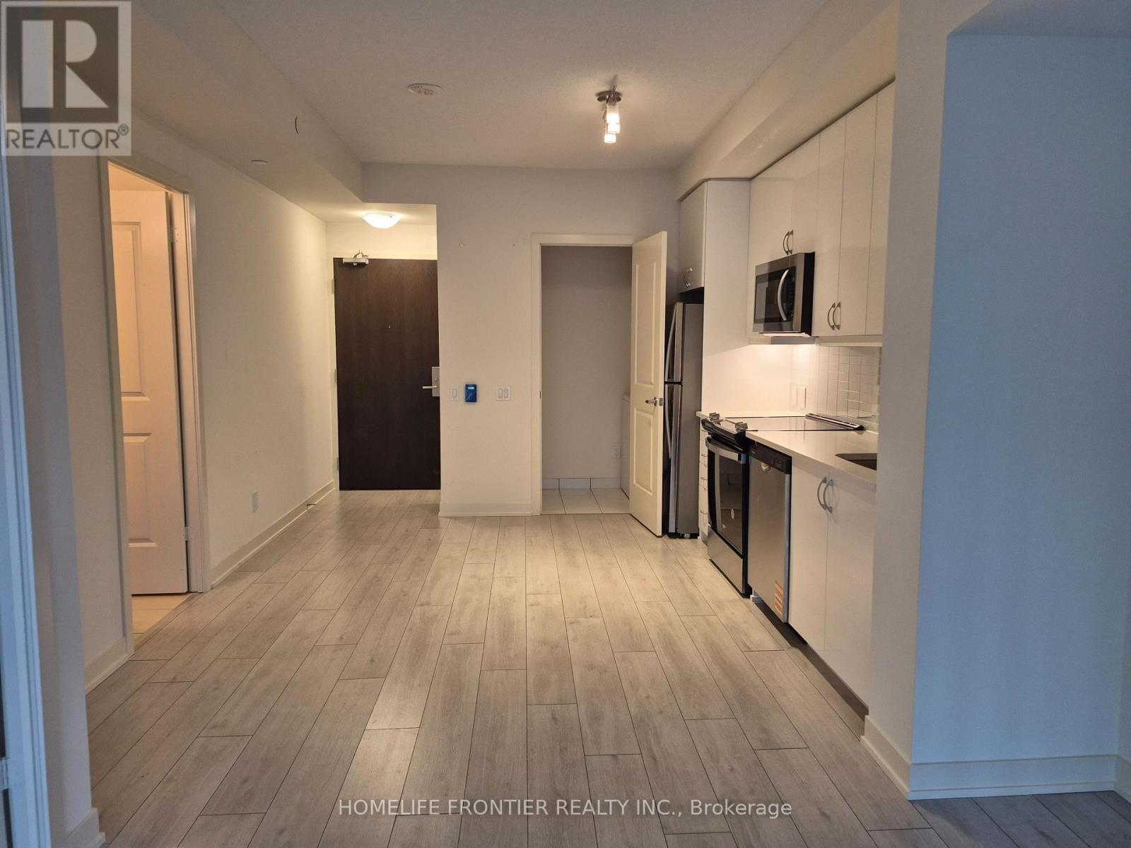 1915 - 4955 Yonge Street, Toronto, ON - Indoor Photo Showing Kitchen