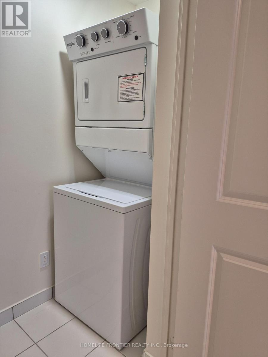 1915 - 4955 Yonge Street, Toronto, ON - Indoor Photo Showing Laundry Room