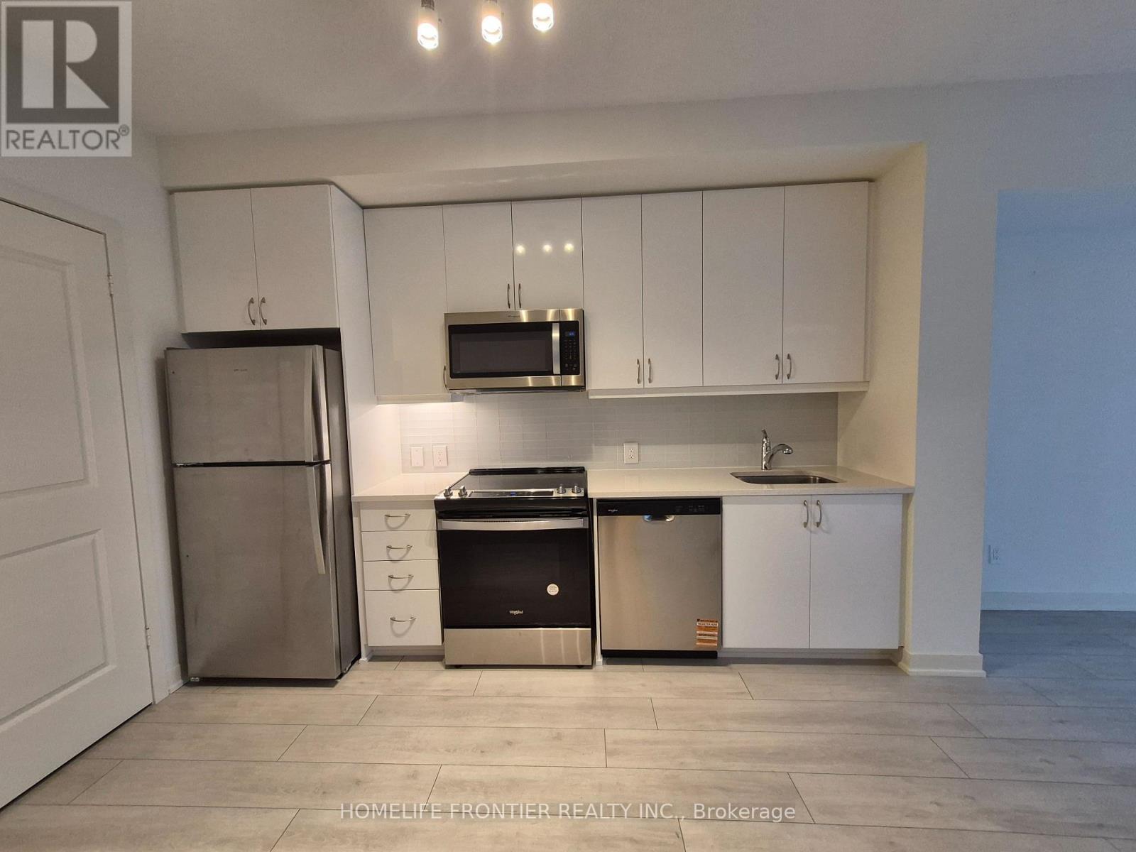 1915 - 4955 Yonge Street, Toronto, ON - Indoor Photo Showing Kitchen