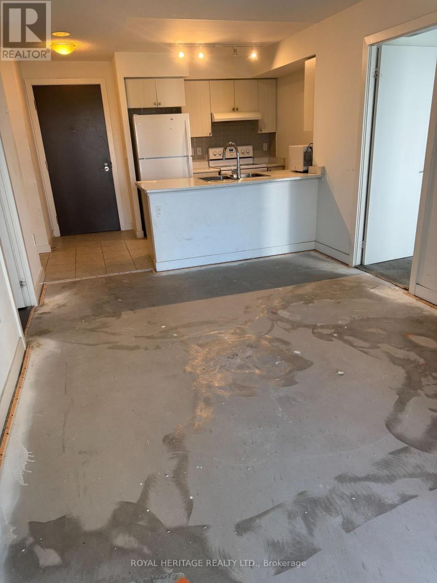 403 - 1346 Danforth Road, Toronto, ON - Indoor Photo Showing Kitchen