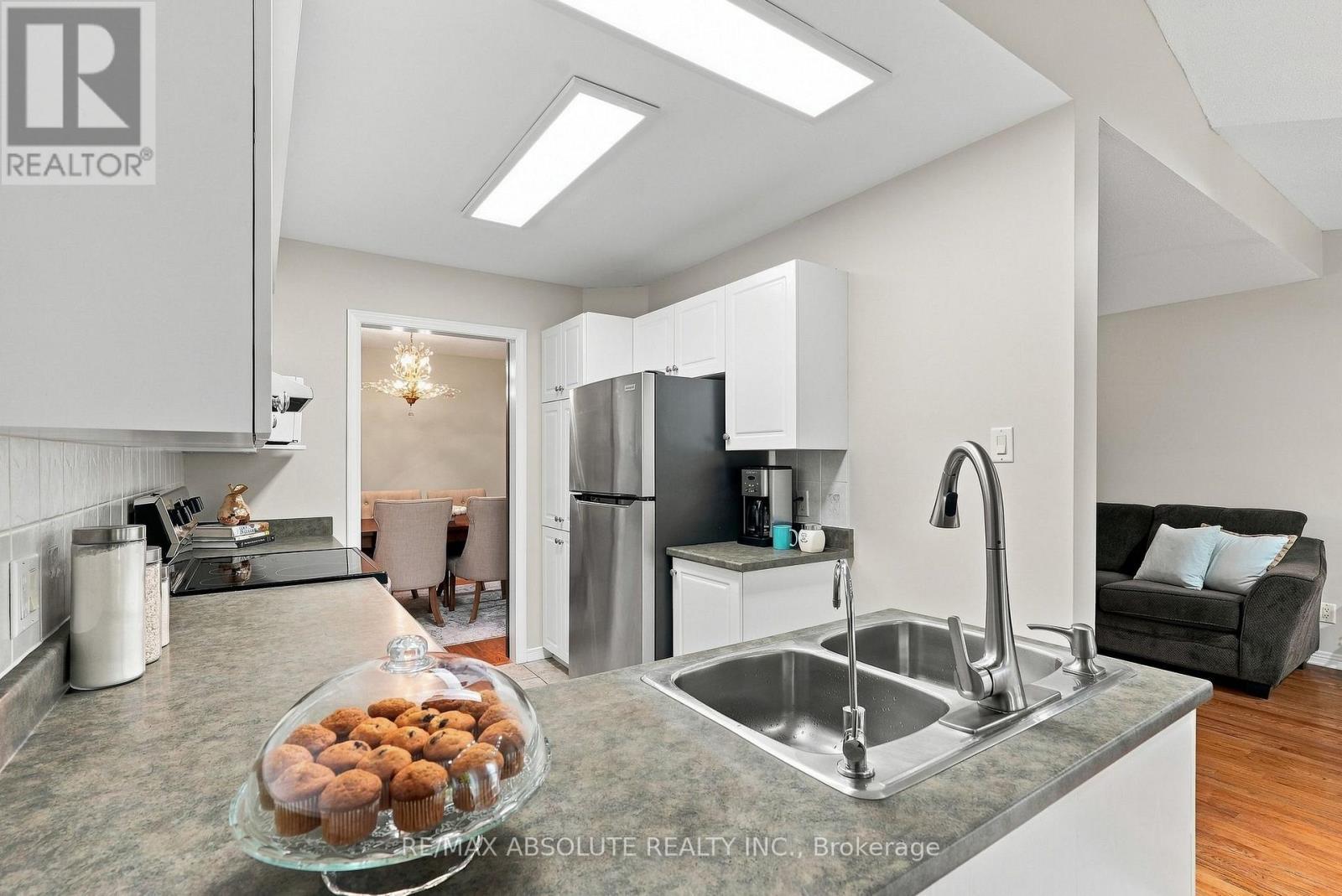 26 Milner Downs Crescent, Ottawa, ON - Indoor Photo Showing Kitchen With Double Sink