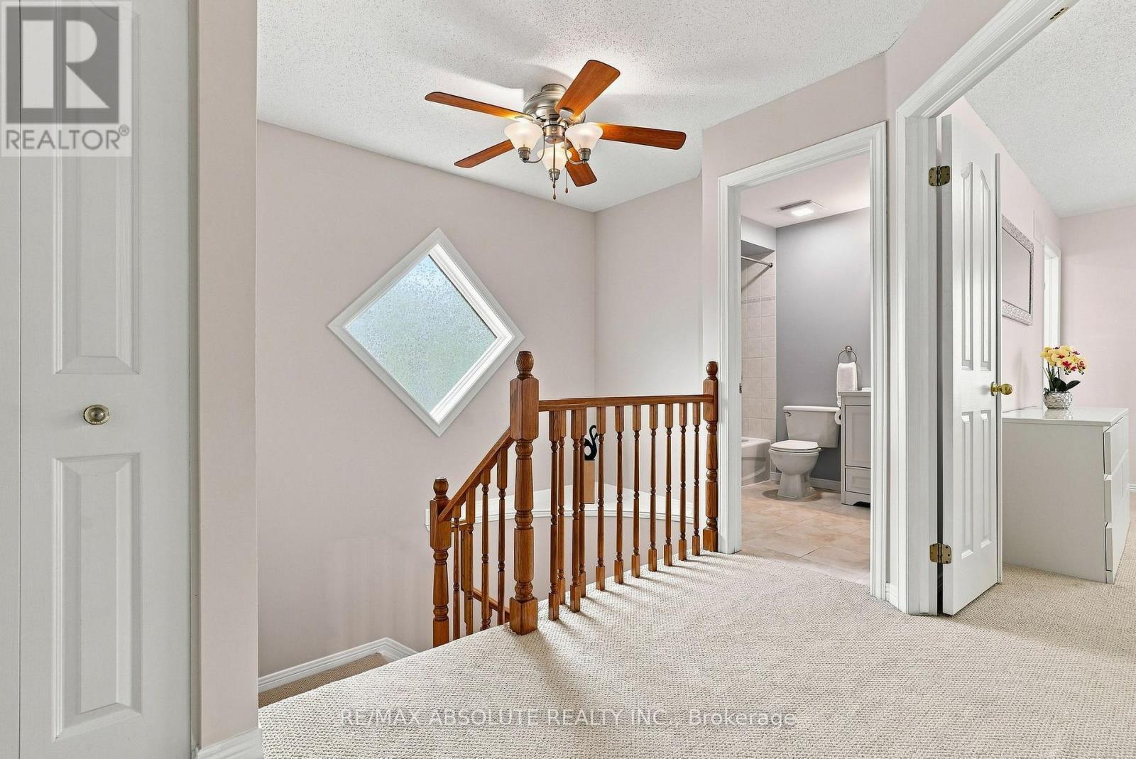 26 Milner Downs Crescent, Ottawa, ON - Indoor Photo Showing Other Room