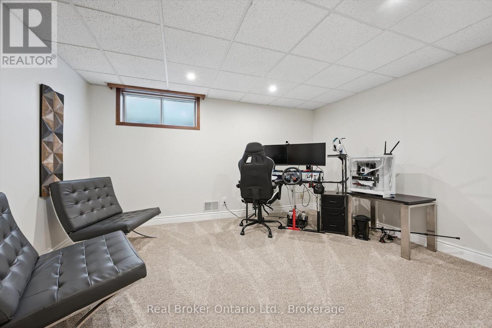 32 Sunset Drive, Woolwich, ON - Indoor