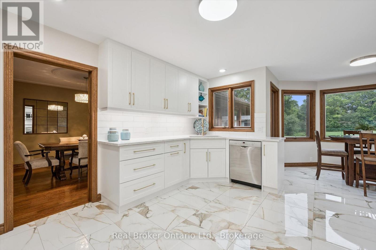 32 Sunset Drive, Woolwich, ON - Indoor