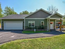 44 Fairway Avenue Shubenacadie East, NS B0N 2H0