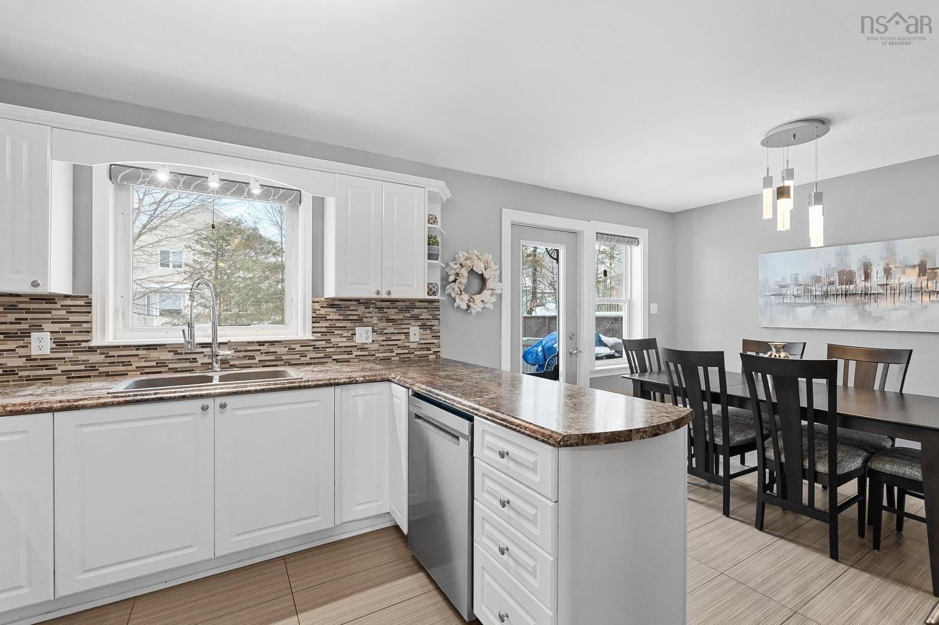 25 Aster Court, Halifax, NS - Indoor