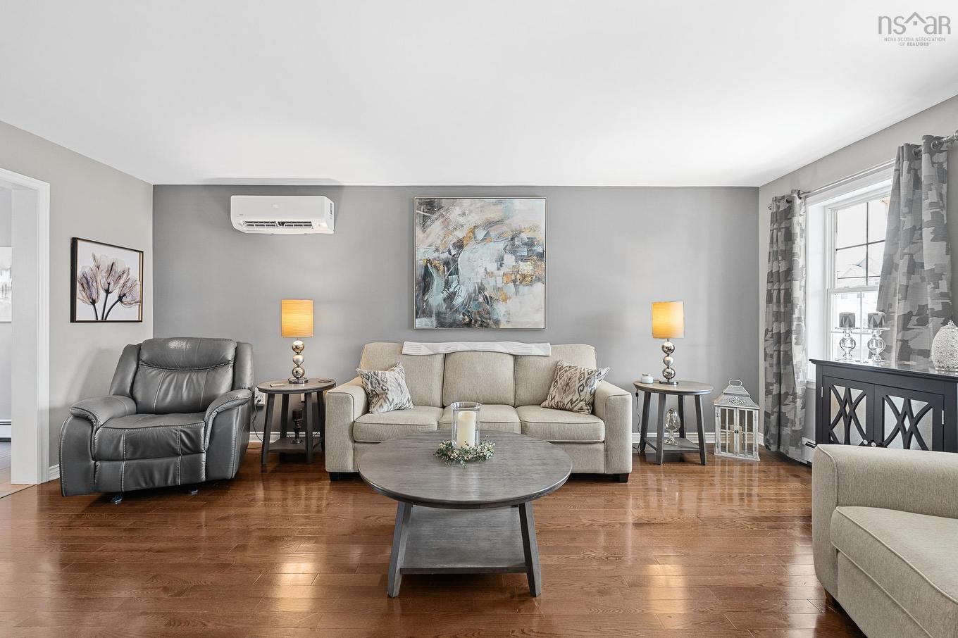 25 Aster Court, Halifax, NS - Indoor Photo Showing Living Room