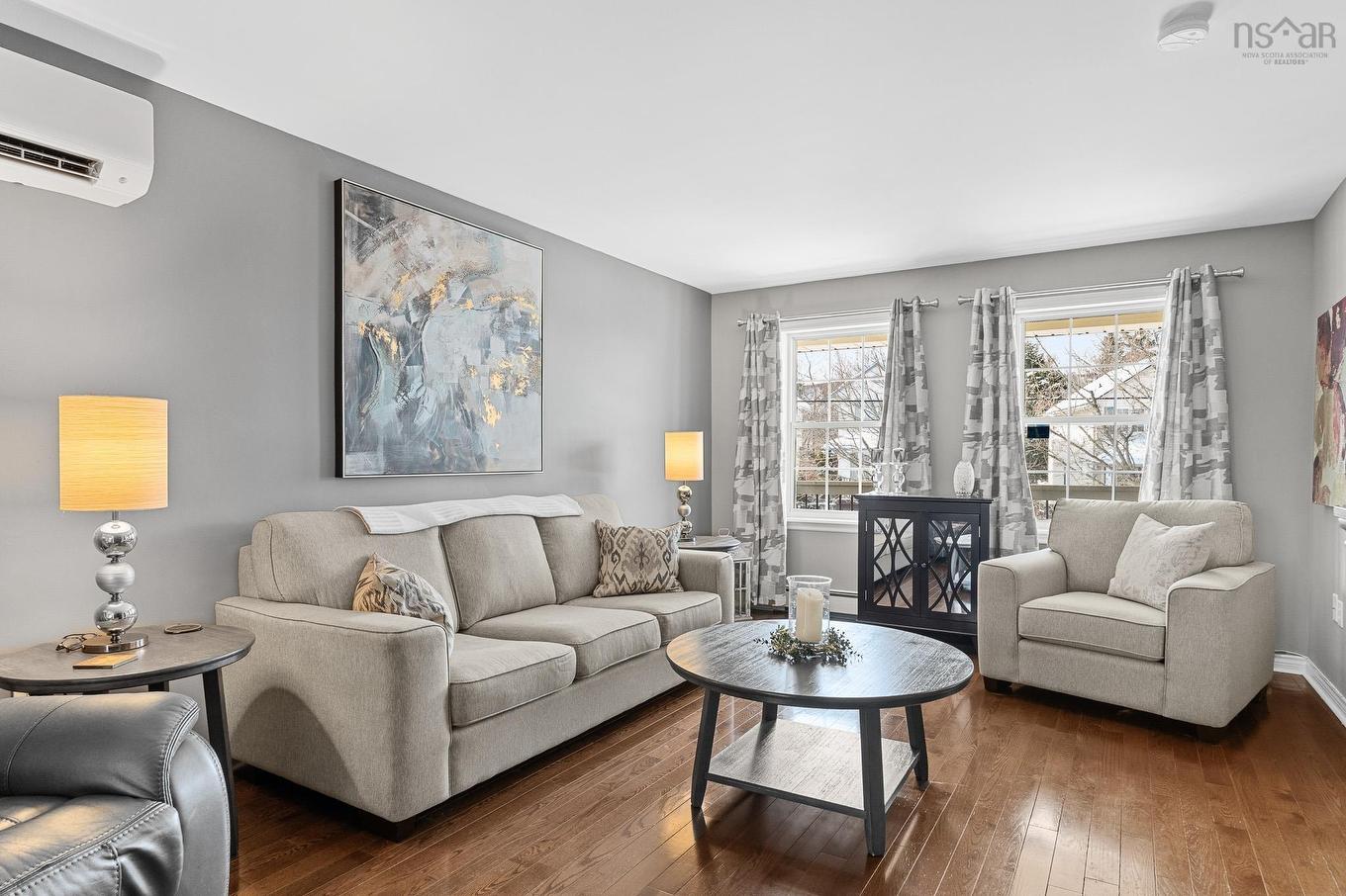 25 Aster Court, Halifax, NS - Indoor Photo Showing Living Room