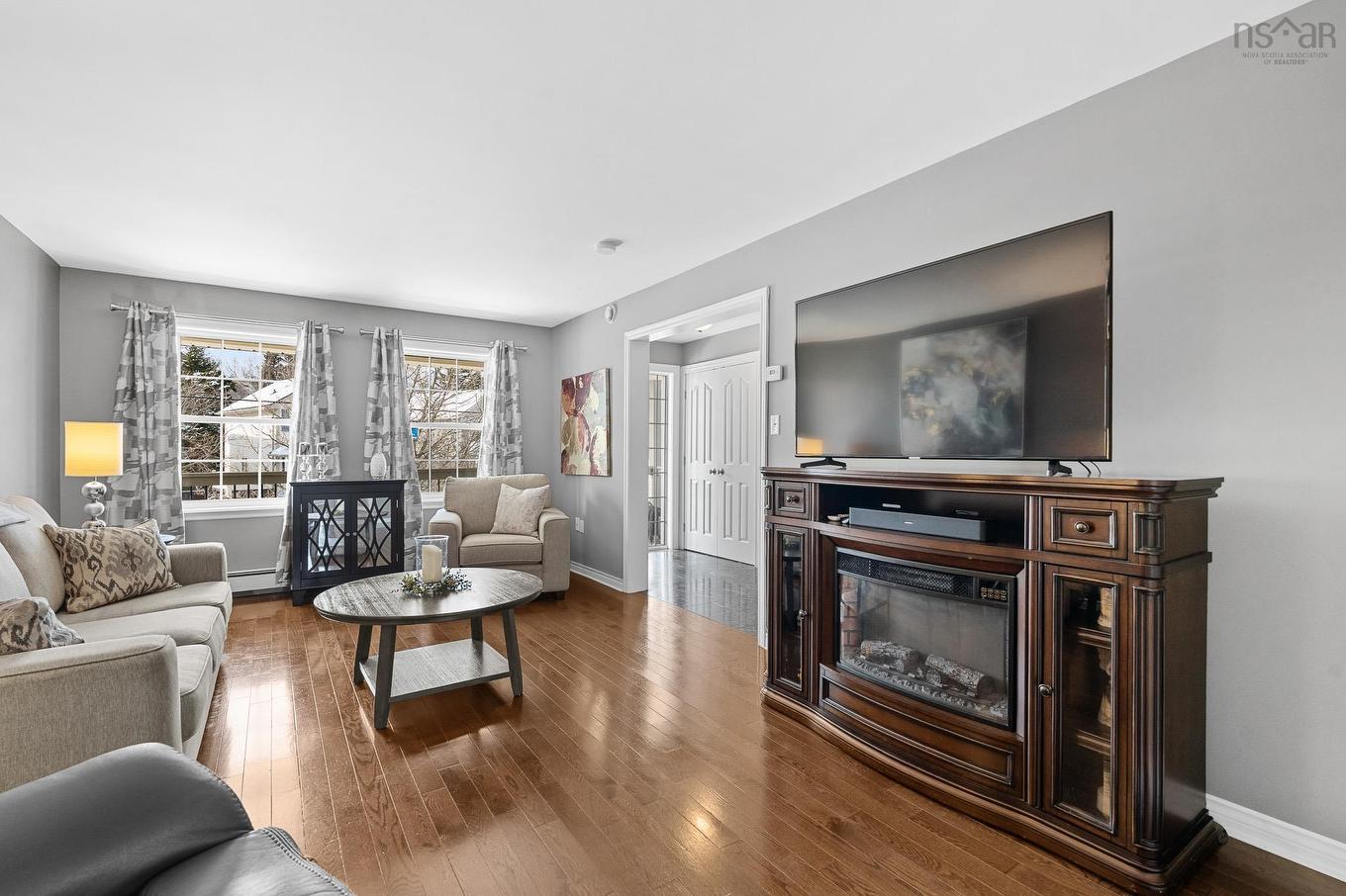 25 Aster Court, Halifax, NS - Indoor Photo Showing Living Room