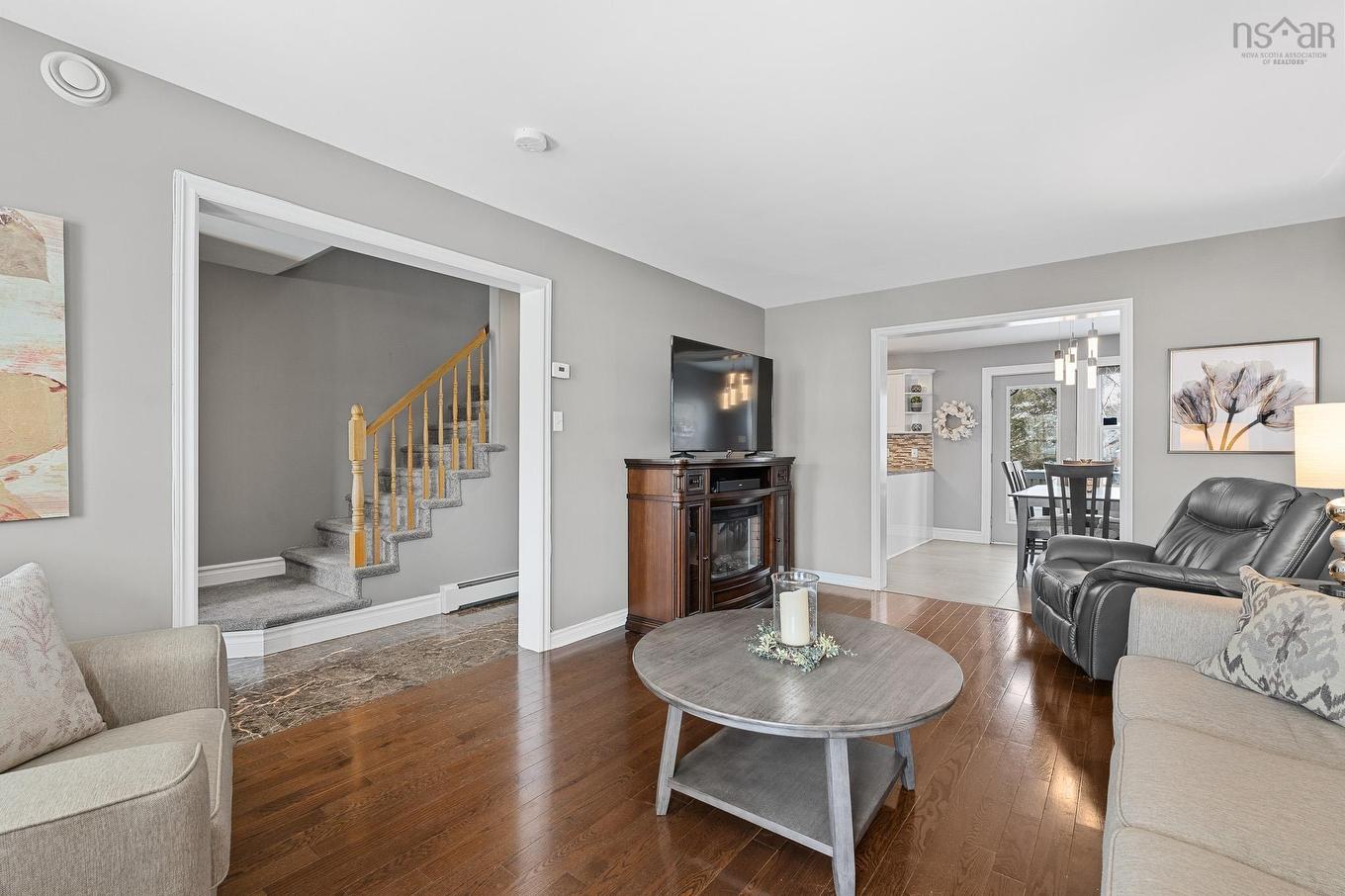 25 Aster Court, Halifax, NS - Indoor Photo Showing Living Room