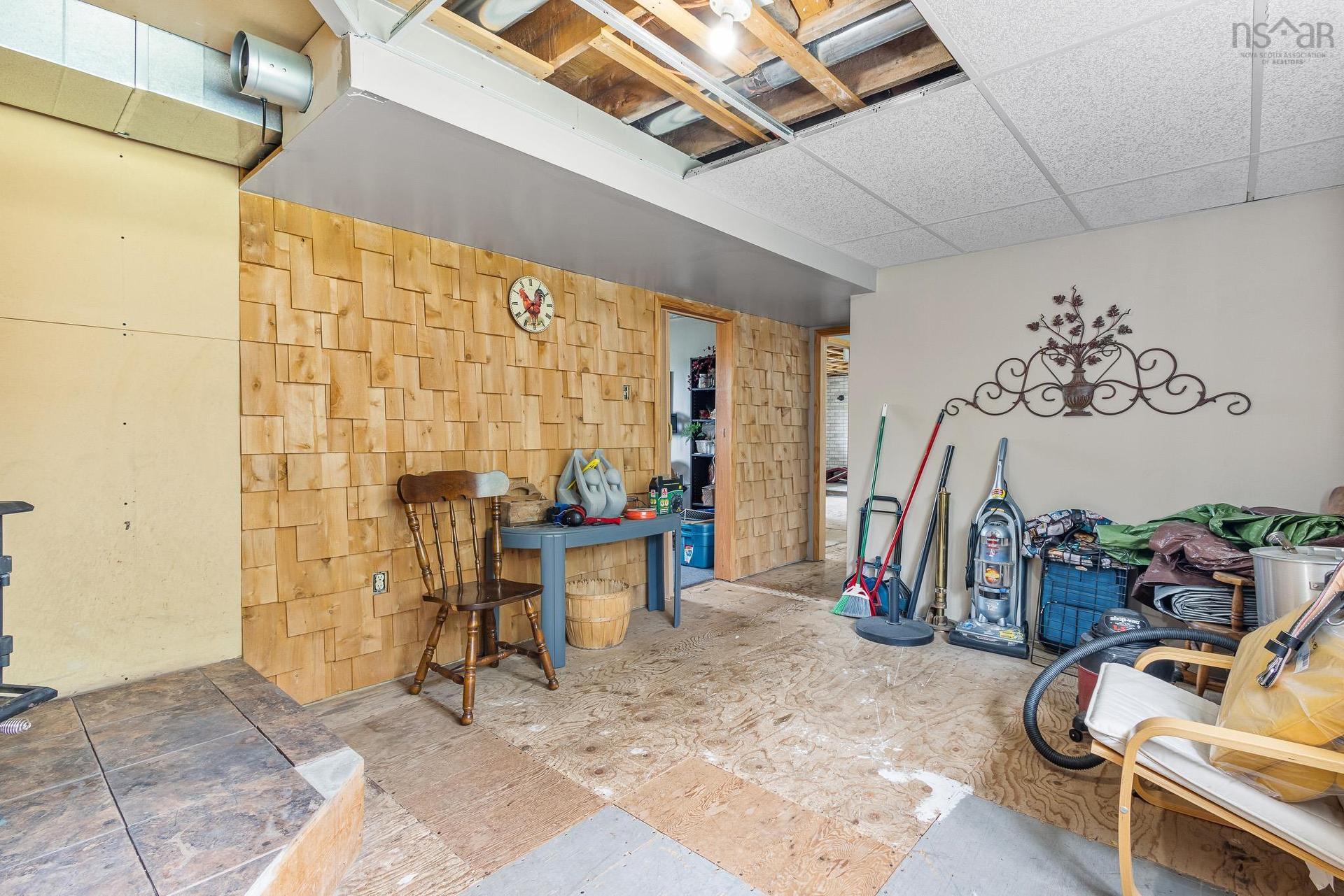 62 Murphys Road, Murphy Cove, NS - Indoor