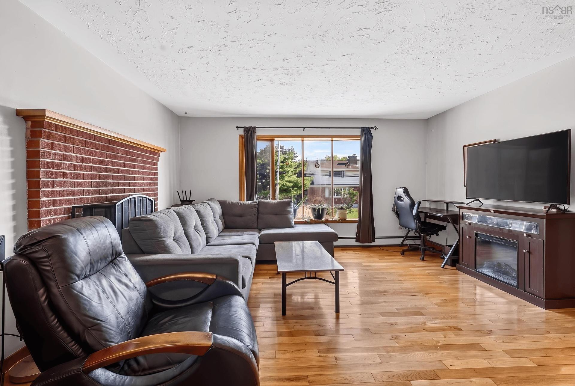 20 Apollo Court, Halifax, NS - Indoor Photo Showing Living Room