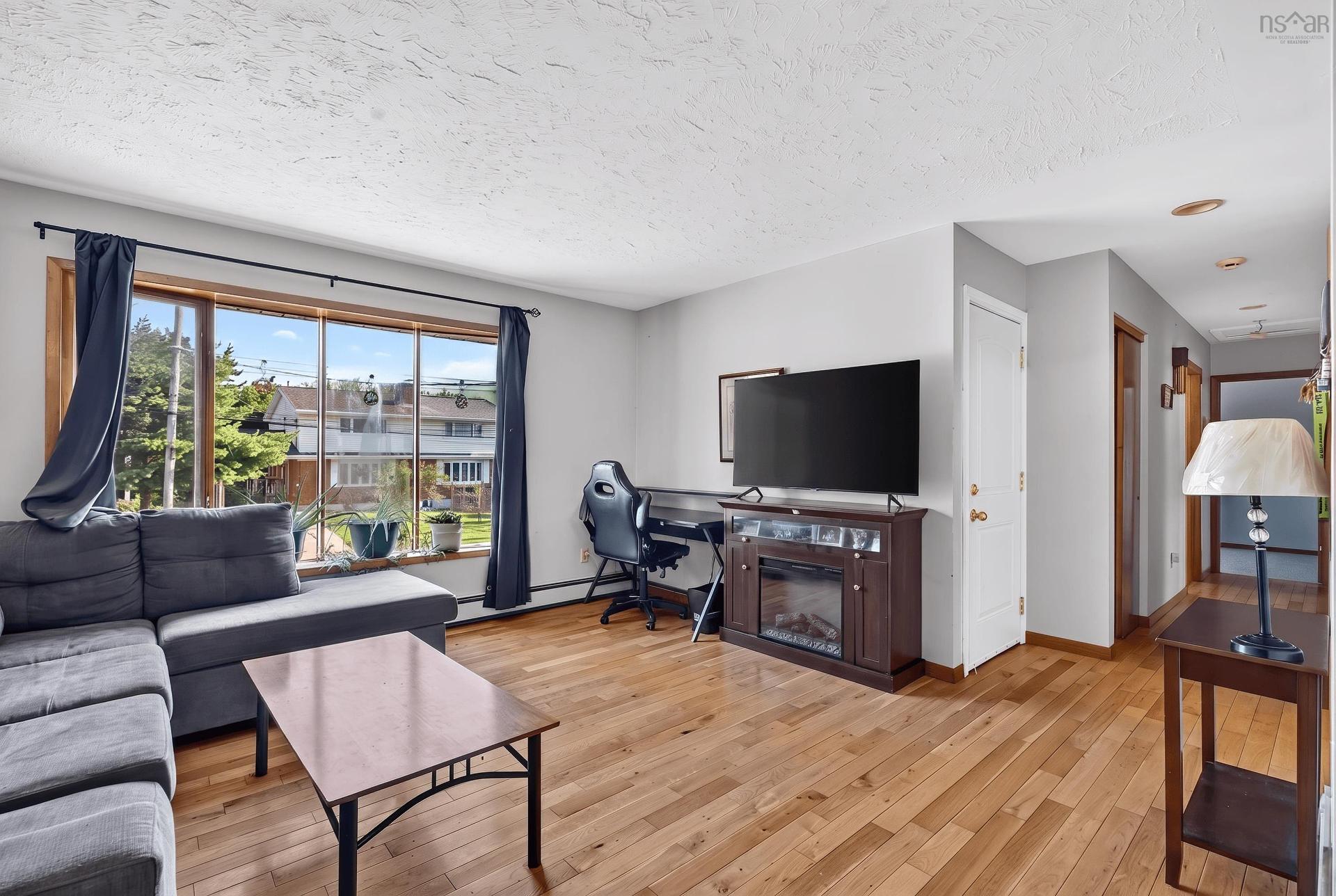 20 Apollo Court, Halifax, NS - Indoor Photo Showing Living Room