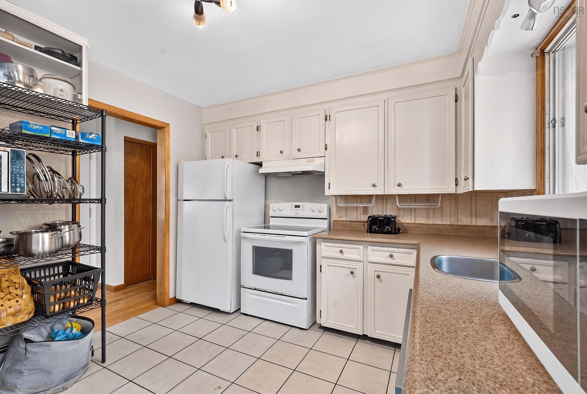 20 Apollo Court, Halifax, NS - Indoor Photo Showing Kitchen