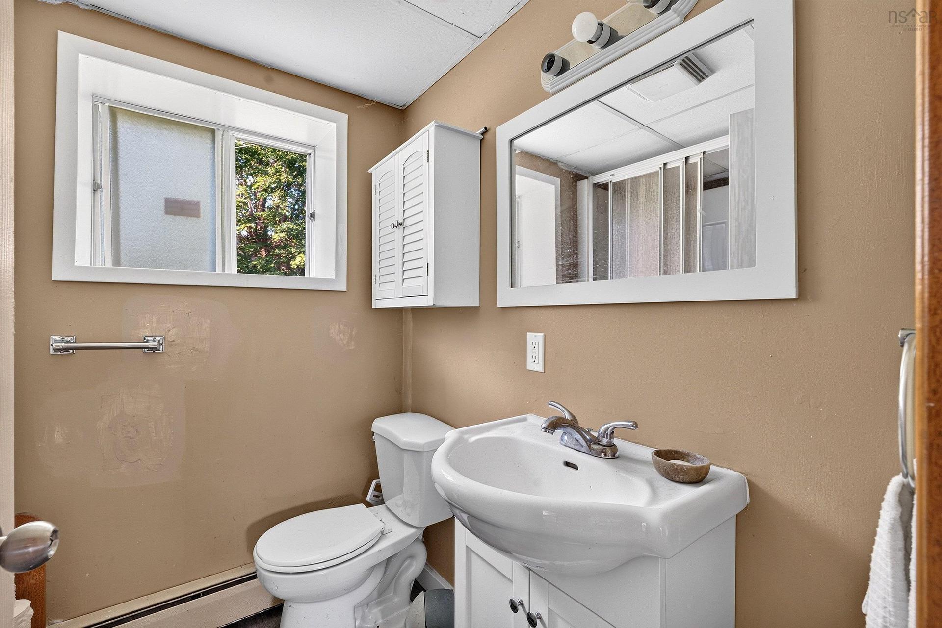 20 Apollo Court, Halifax, NS - Indoor Photo Showing Bathroom
