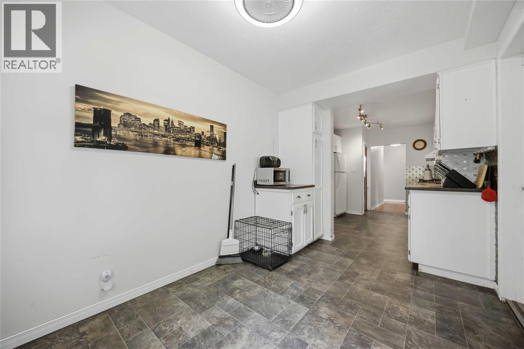 146 Westview Drive, St Clair, ON - Indoor Photo Showing Other Room