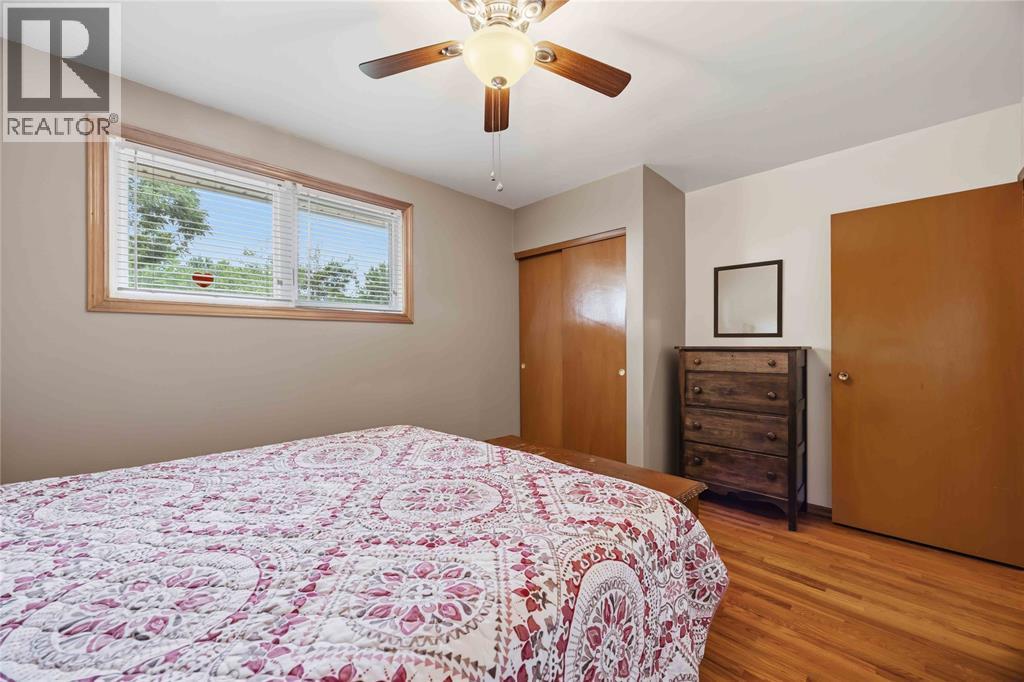 146 Westview Drive, St Clair, ON - Indoor Photo Showing Bedroom