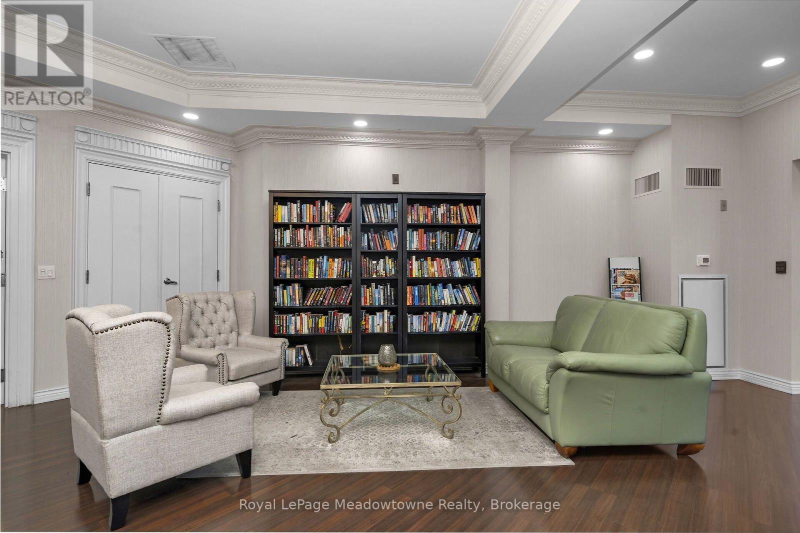 210 - 2075 Amherst Heights Drive, Burlington (Brant Hills), ON - Indoor