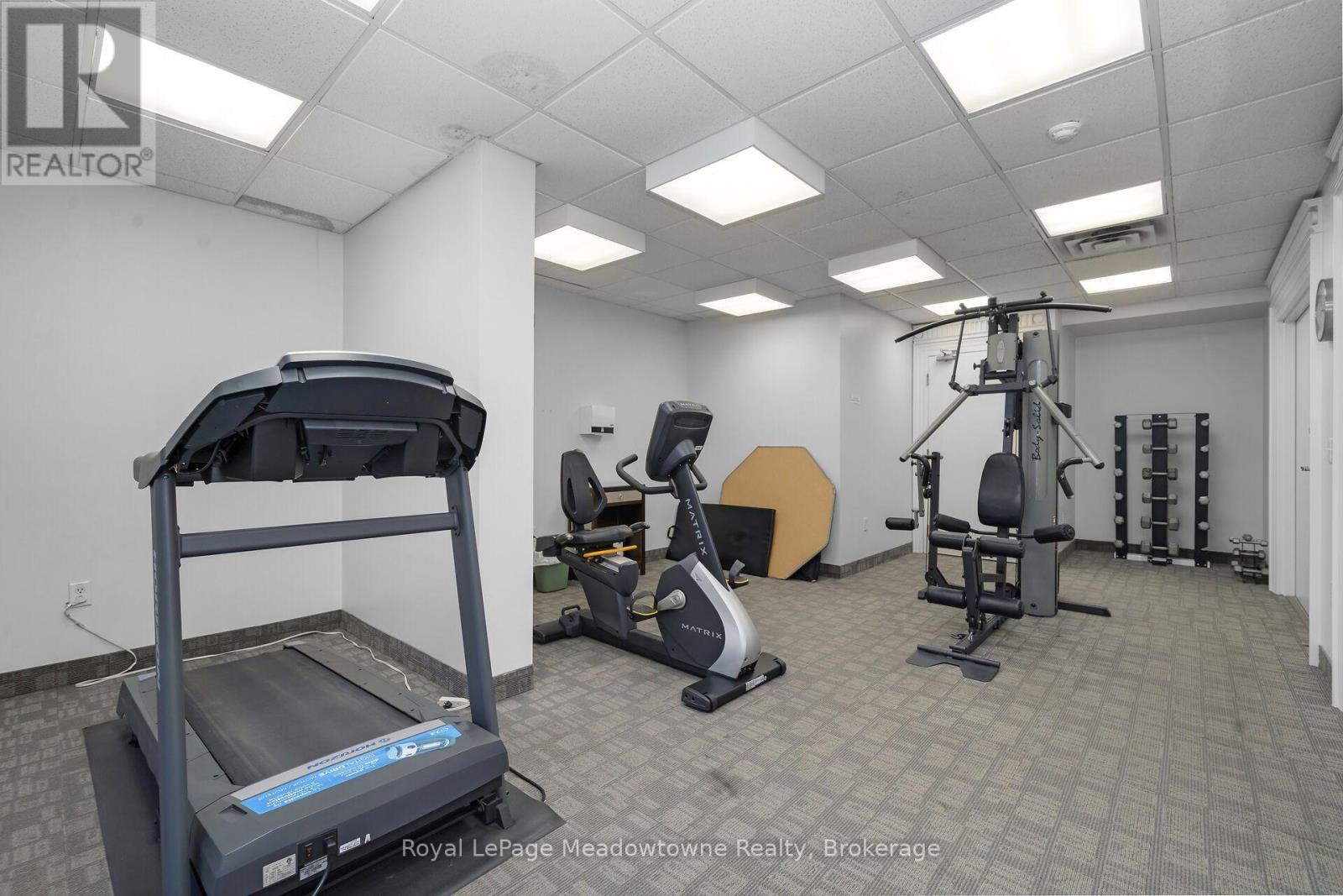 210 - 2075 Amherst Heights Drive, Burlington (Brant Hills), ON - Indoor Photo Showing Gym Room