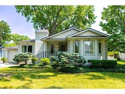 2850 ACADEMY Windsor, ON N9E 2H1