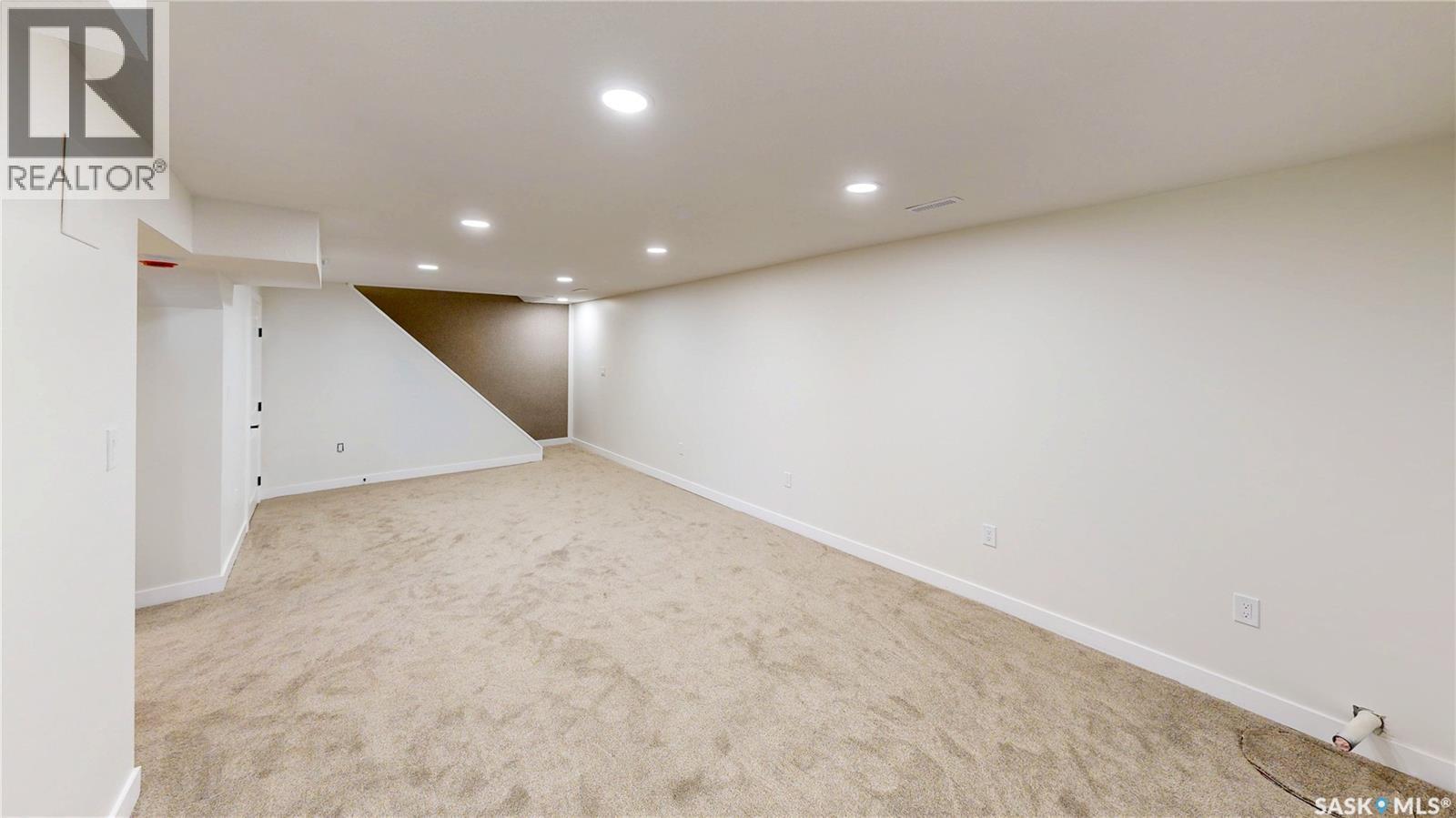 3022 Lacon Street, Regina, SK - Indoor