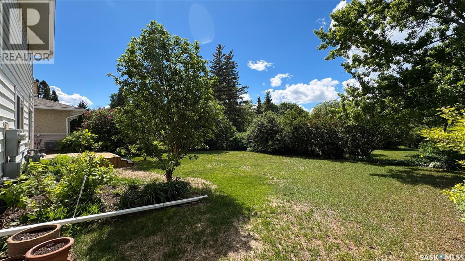 3022 Lacon Street, Regina, SK - Outdoor