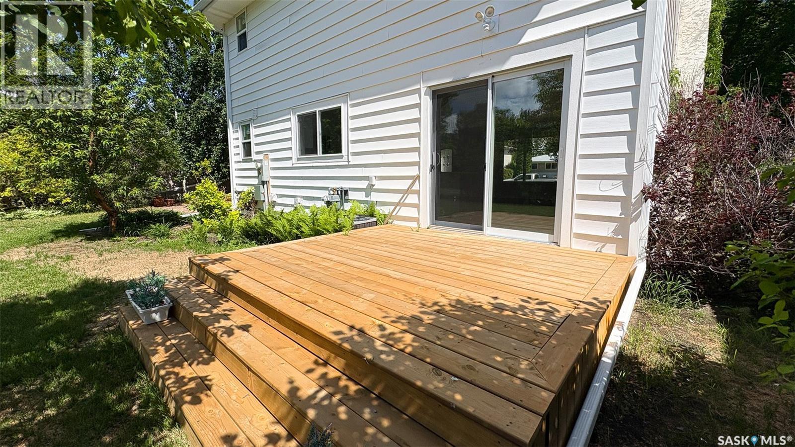 3022 Lacon Street, Regina, SK - Outdoor