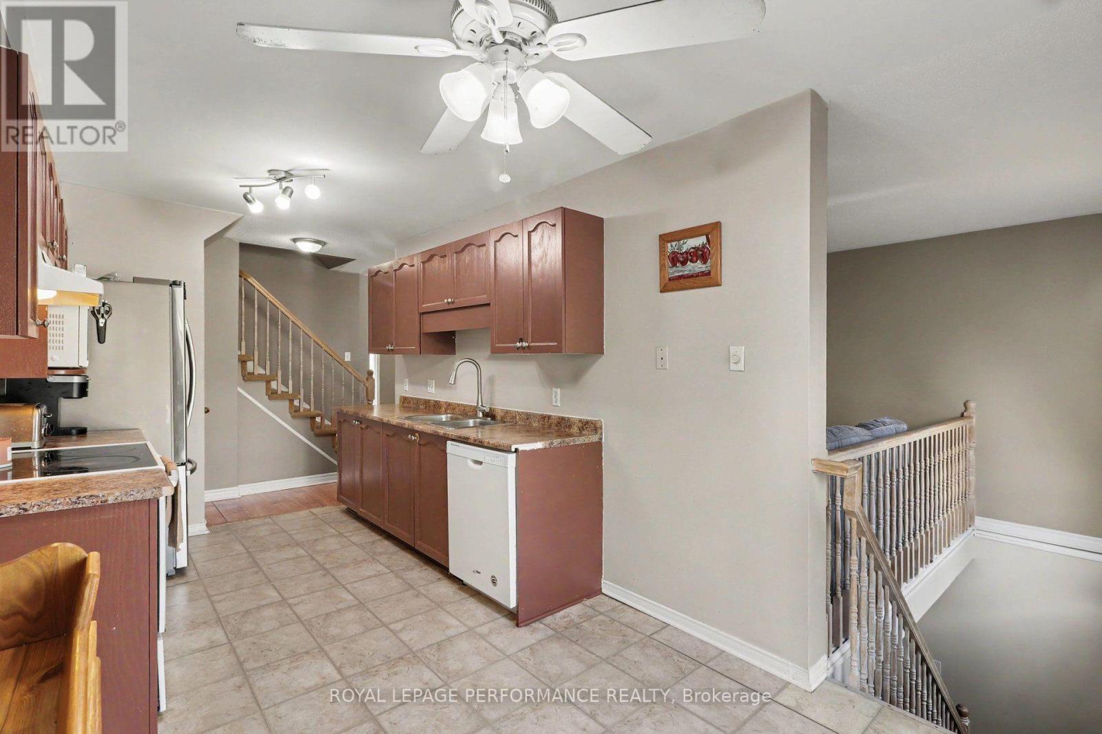 757 Nesting Way, Ottawa, ON - Indoor Photo Showing Kitchen