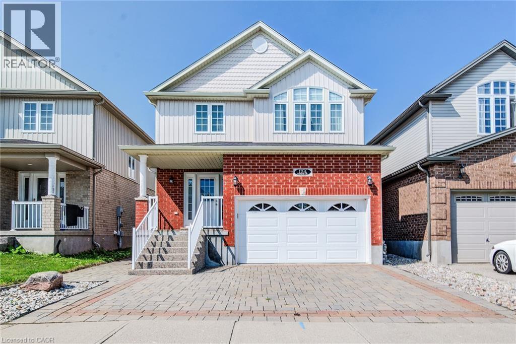 124 Udvari Crescent, Kitchener, ON - Outdoor With Facade
