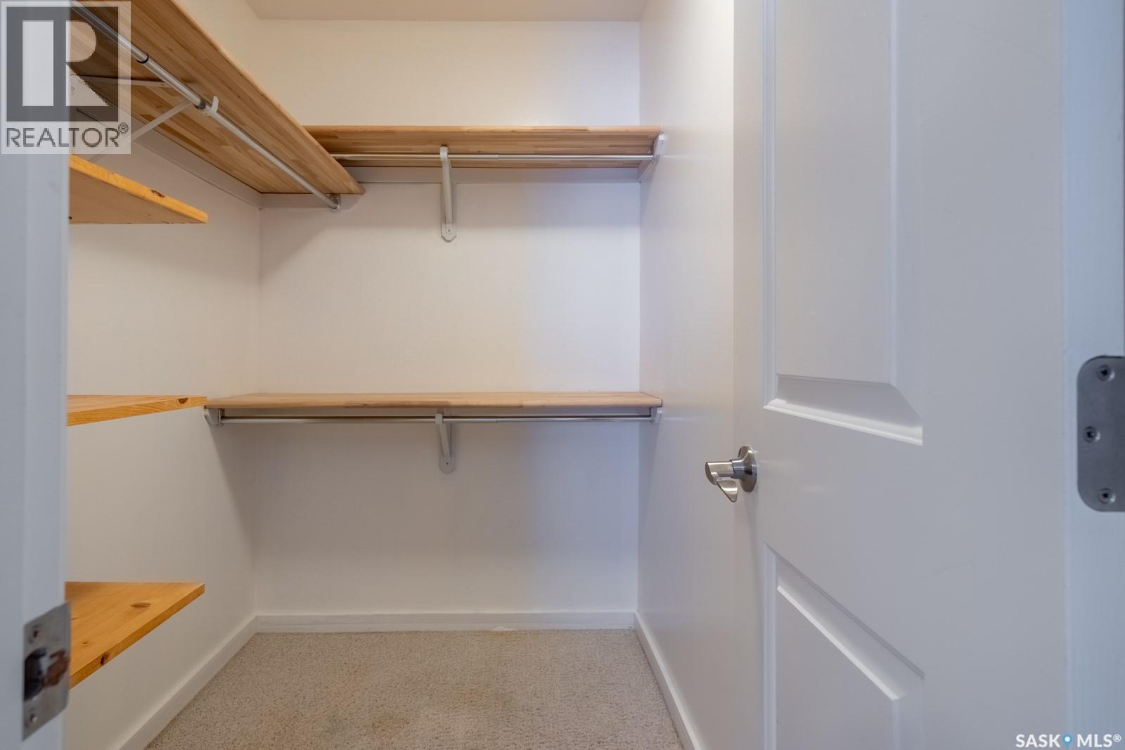102 1610 Dakota Drive, Regina, SK - Indoor With Storage