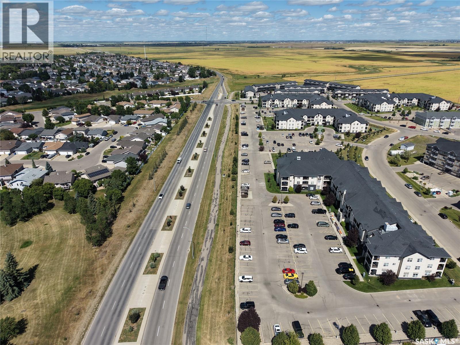 102 1610 Dakota Drive, Regina, SK - Outdoor With View