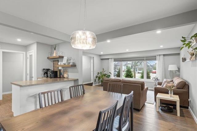31 Werrell Cr, Winnipeg, MB - Indoor Photo Showing Dining Room