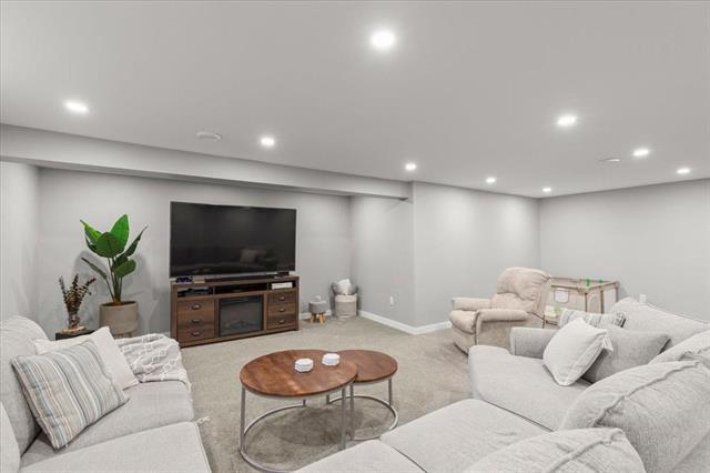31 Werrell Cr, Winnipeg, MB - Indoor Photo Showing Basement