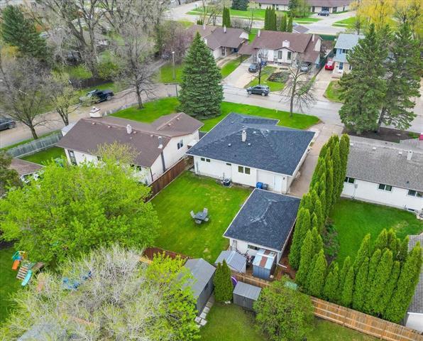31 Werrell Cr, Winnipeg, MB - Outdoor With View