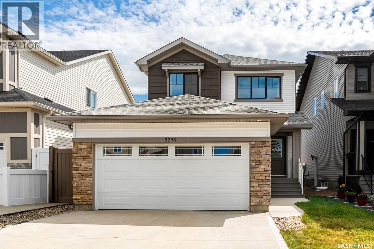 3296 Favel Drive, Regina, SK - Outdoor With Facade