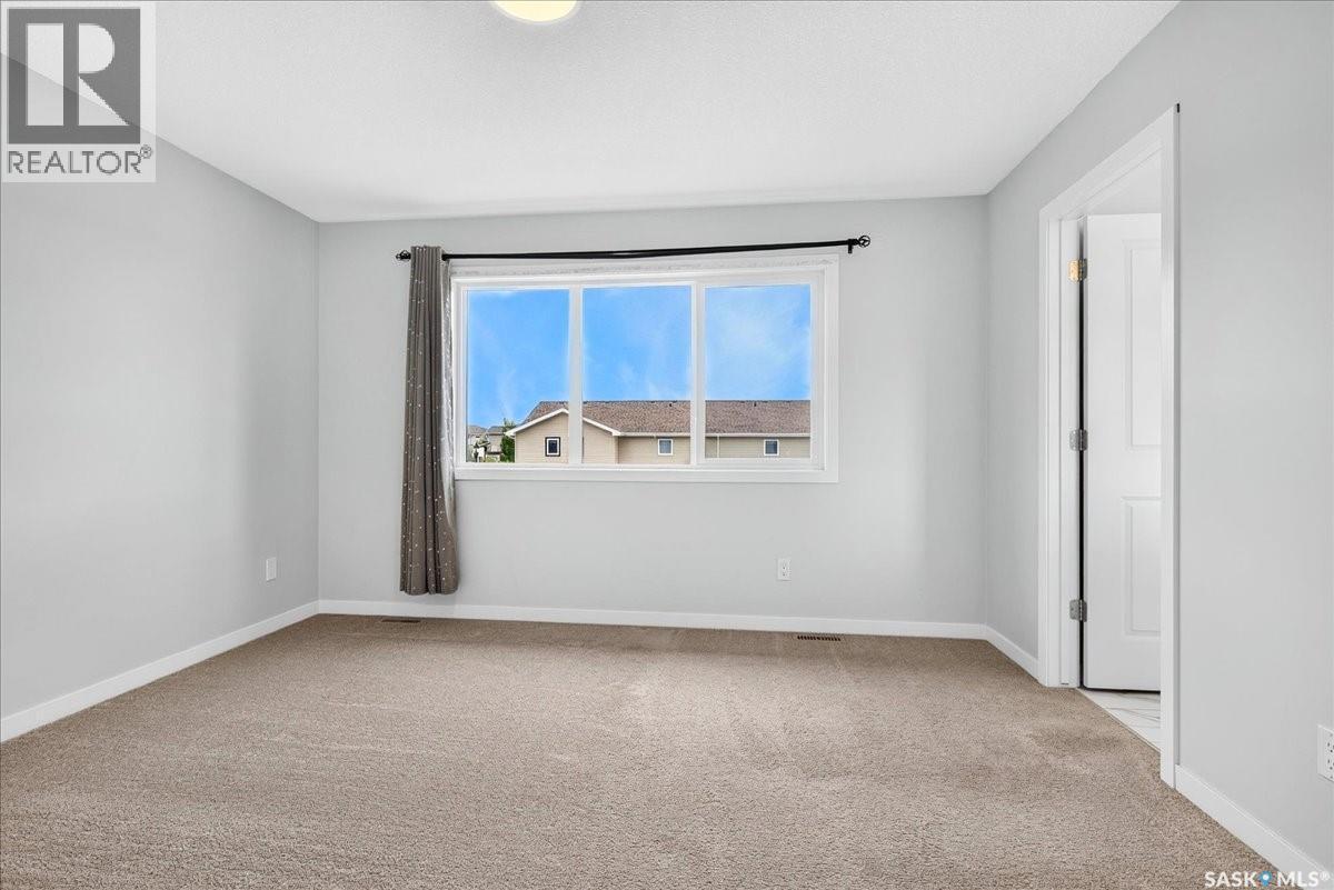 3296 Favel Drive, Regina, SK - Indoor Photo Showing Other Room