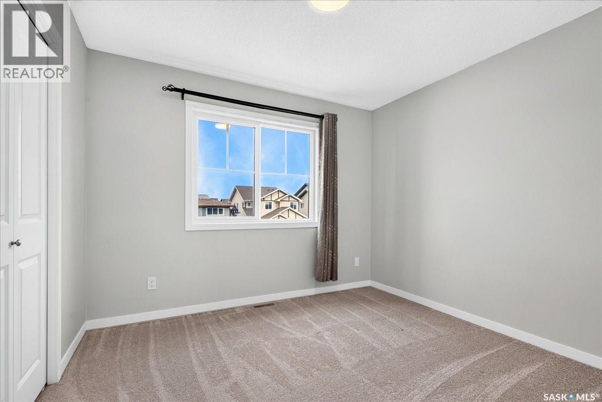 3296 Favel Drive, Regina, SK - Indoor Photo Showing Other Room